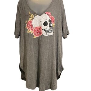 Torrid Super Soft Knits V Neck Skull T-Shirt/Tunic Size 1 14/16 NWT